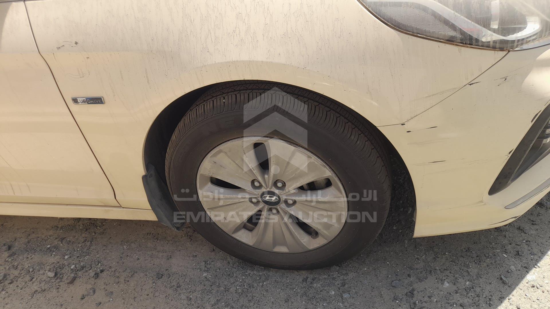2019 HYUNDAI SONATA VIN: KMHE24133KA093007