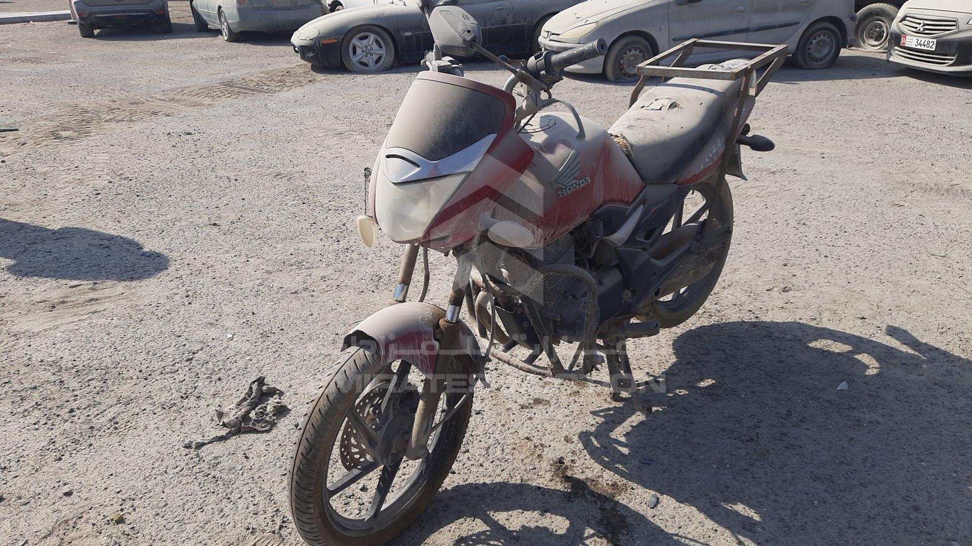 2014 HONDA CBF150 MA VIN: ME4KC09CGE8772929