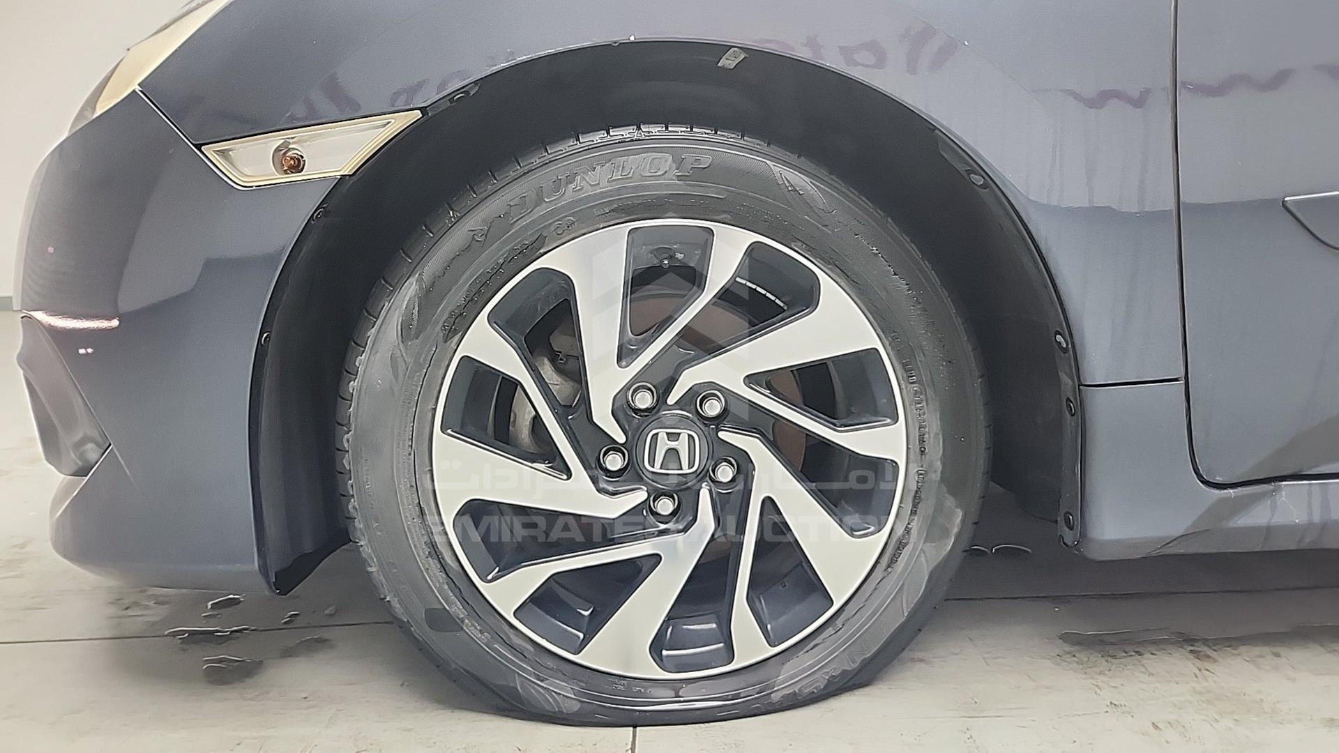 2017 HONDA CIVIC VIN: 19XFC2679HE450332