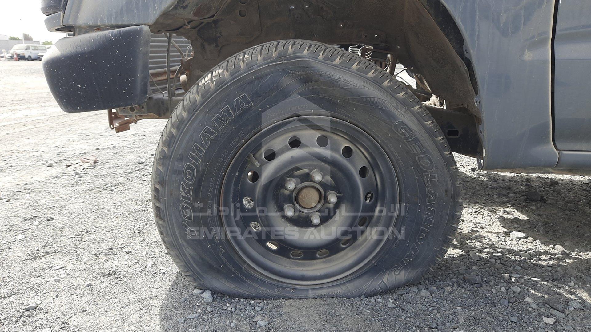 2001 TOYOTA HILUX VIN: JTFEM496320091087