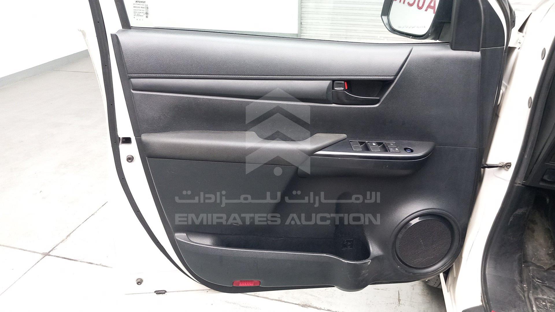 2019 TOYOTA HILUX VIN: MR0JX9CD8K4200219