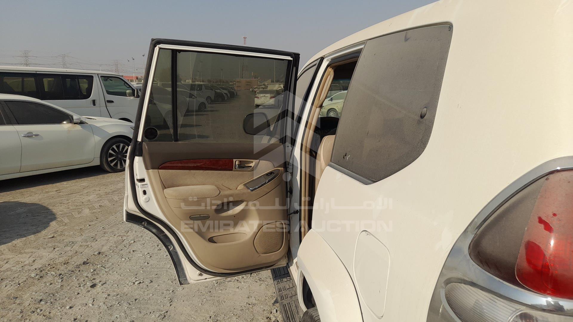 2007 TOYOTA PRADO VIN: JTEBU25J275071560