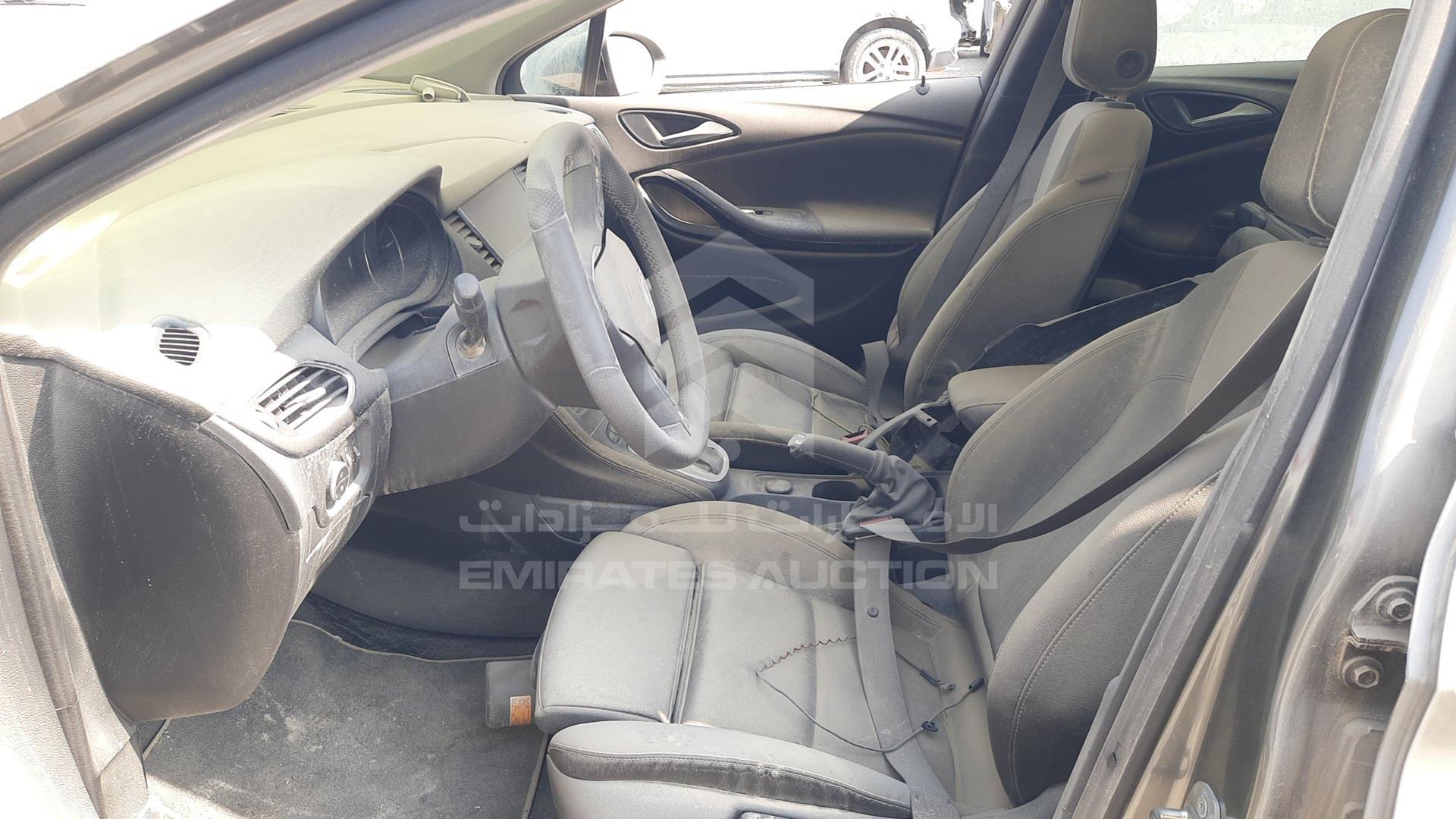 2021 OPEL ASTRA VIN: W0VBE6EC5MG007058