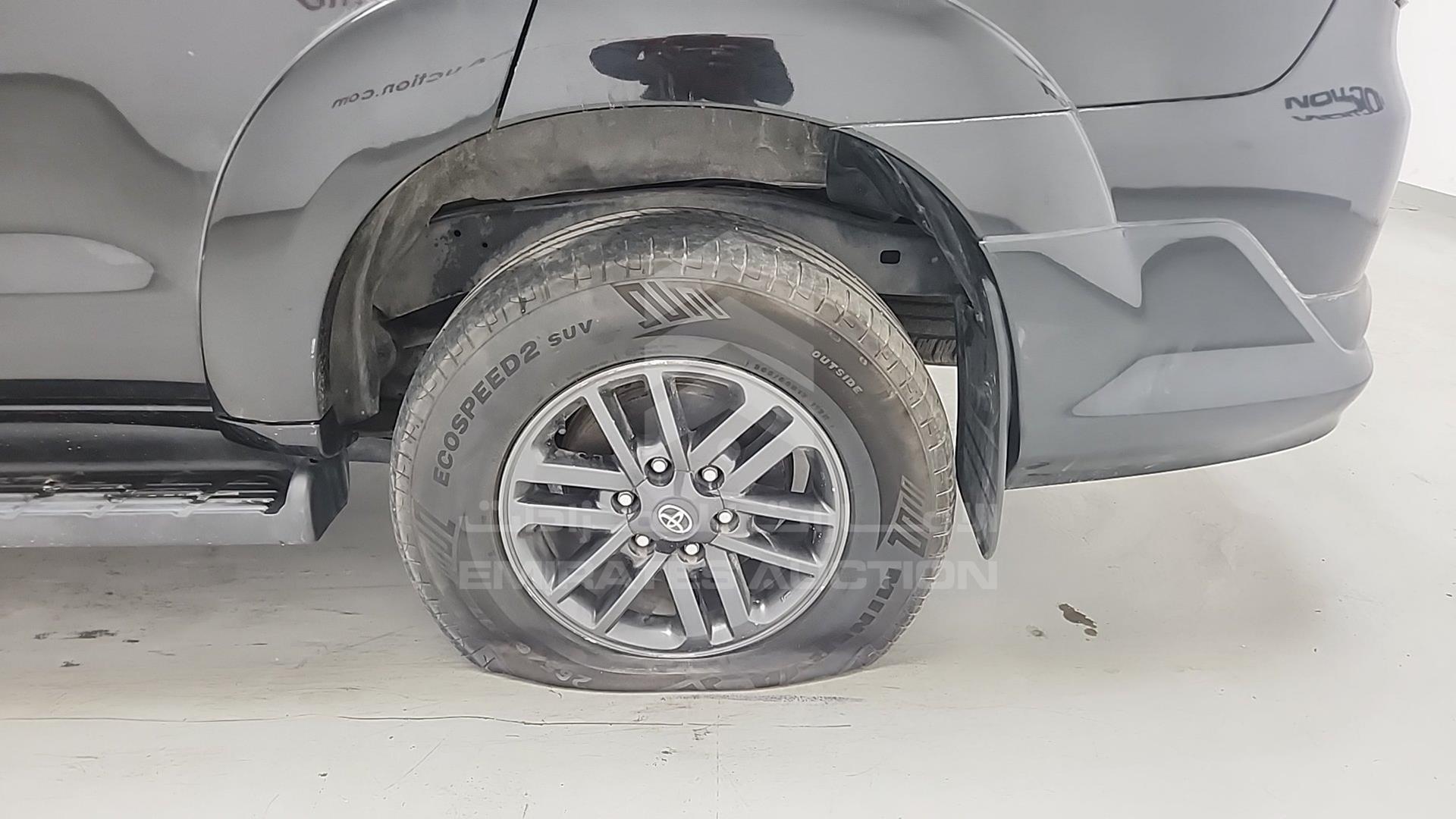 2014 TOYOTA FORTUNER VIN: MHFYU59G2E7034786