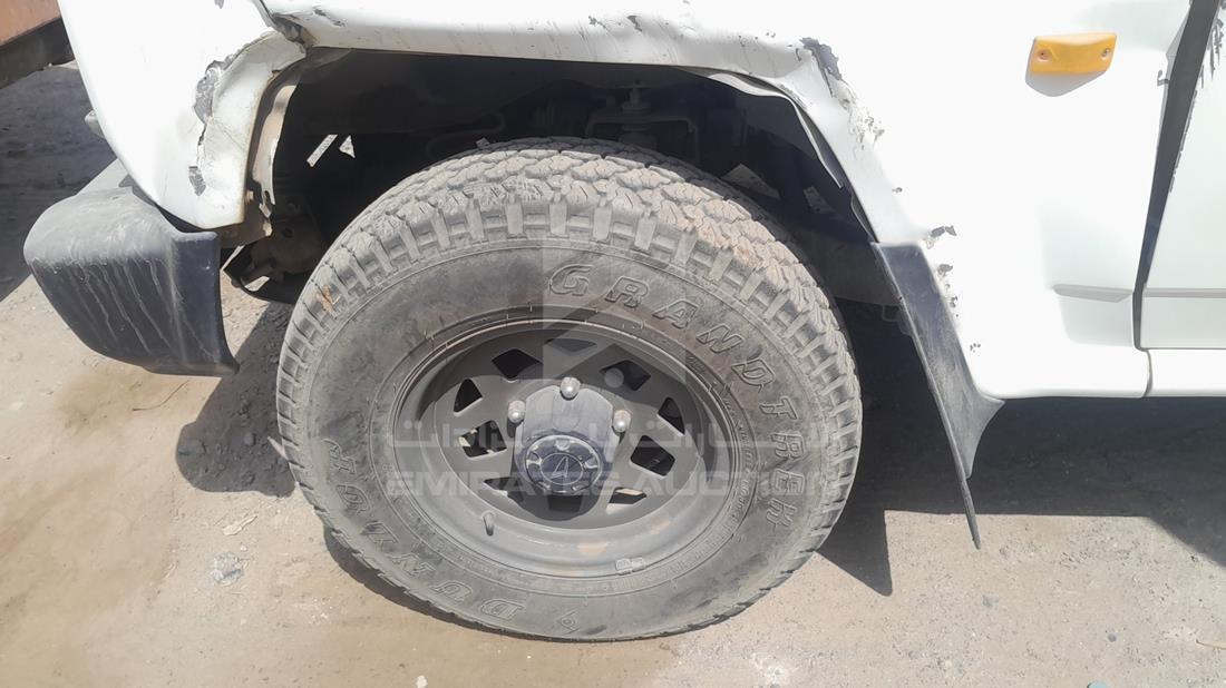 2001 Daihatsu Rocky — Front Left Tyre — Photo 29