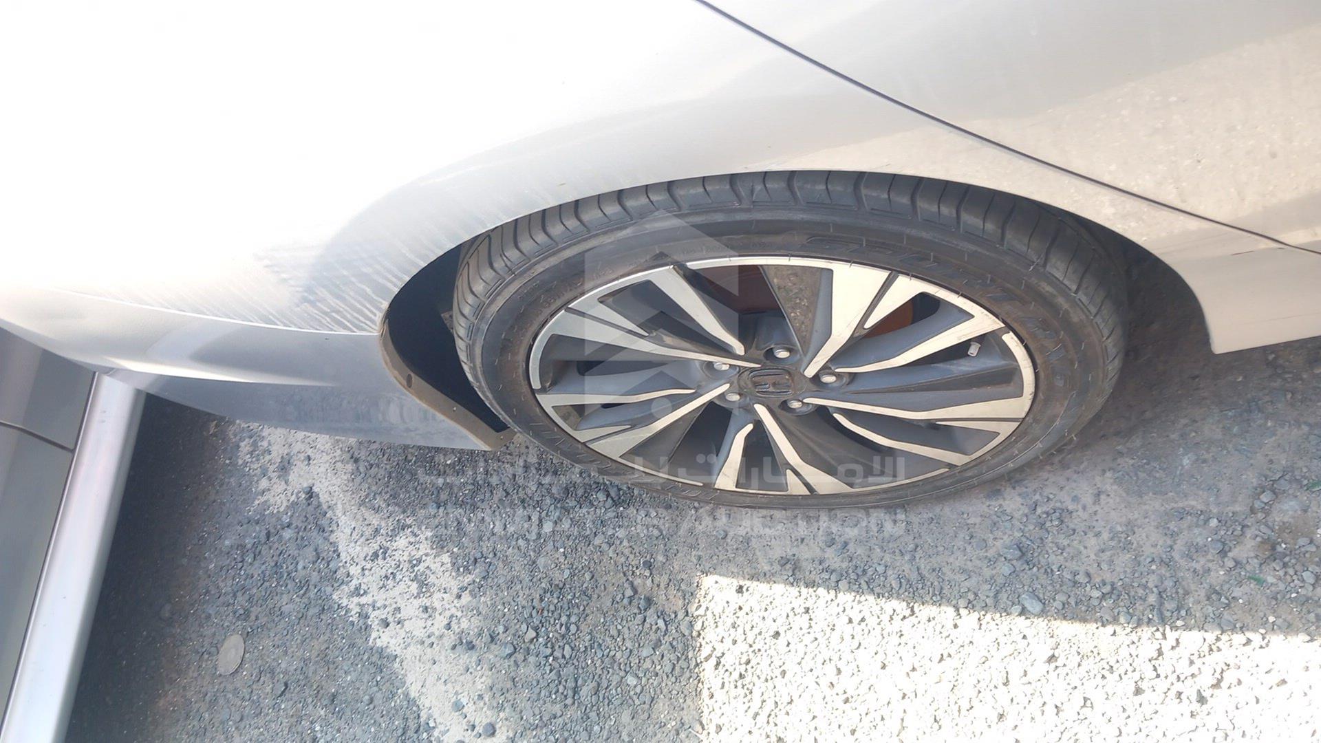 2013 HONDA ACCORD VIN: 1HGCR3F87DA047156