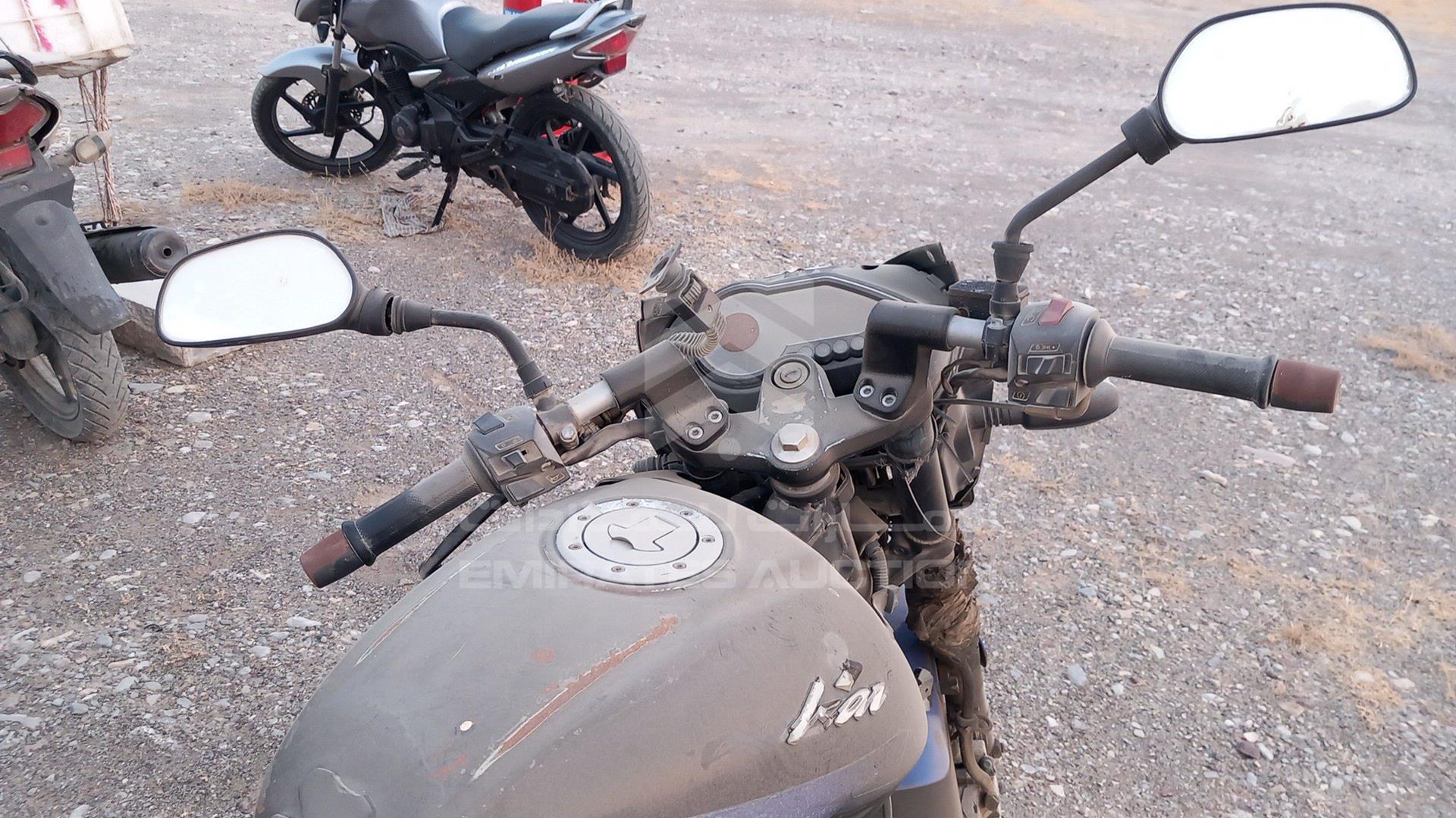 2015 BAJAJ PULSAR 180CC VIN: MD2A12DZ5FCD56261