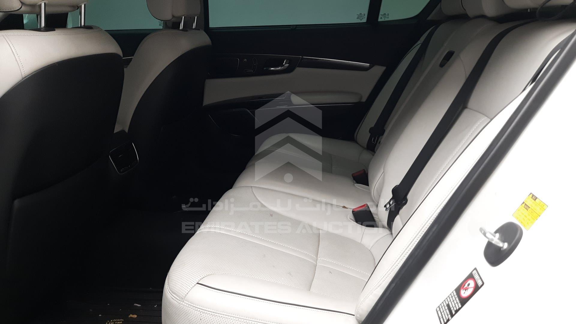 2015 KIA K 900 VIN: KNALW4D40F6018937