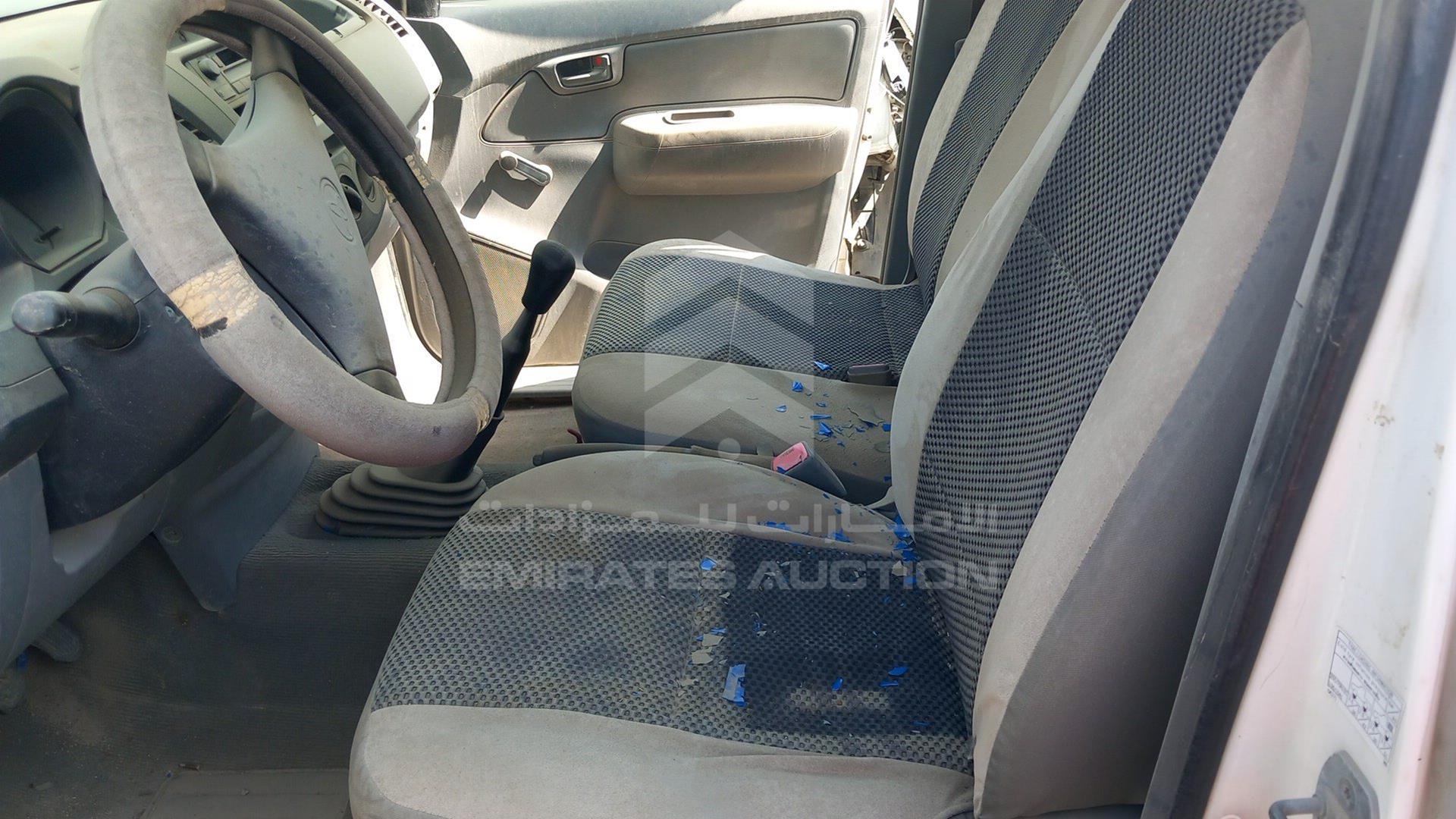 2008 TOYOTA HILUX VIN: MR0EX12G182307468