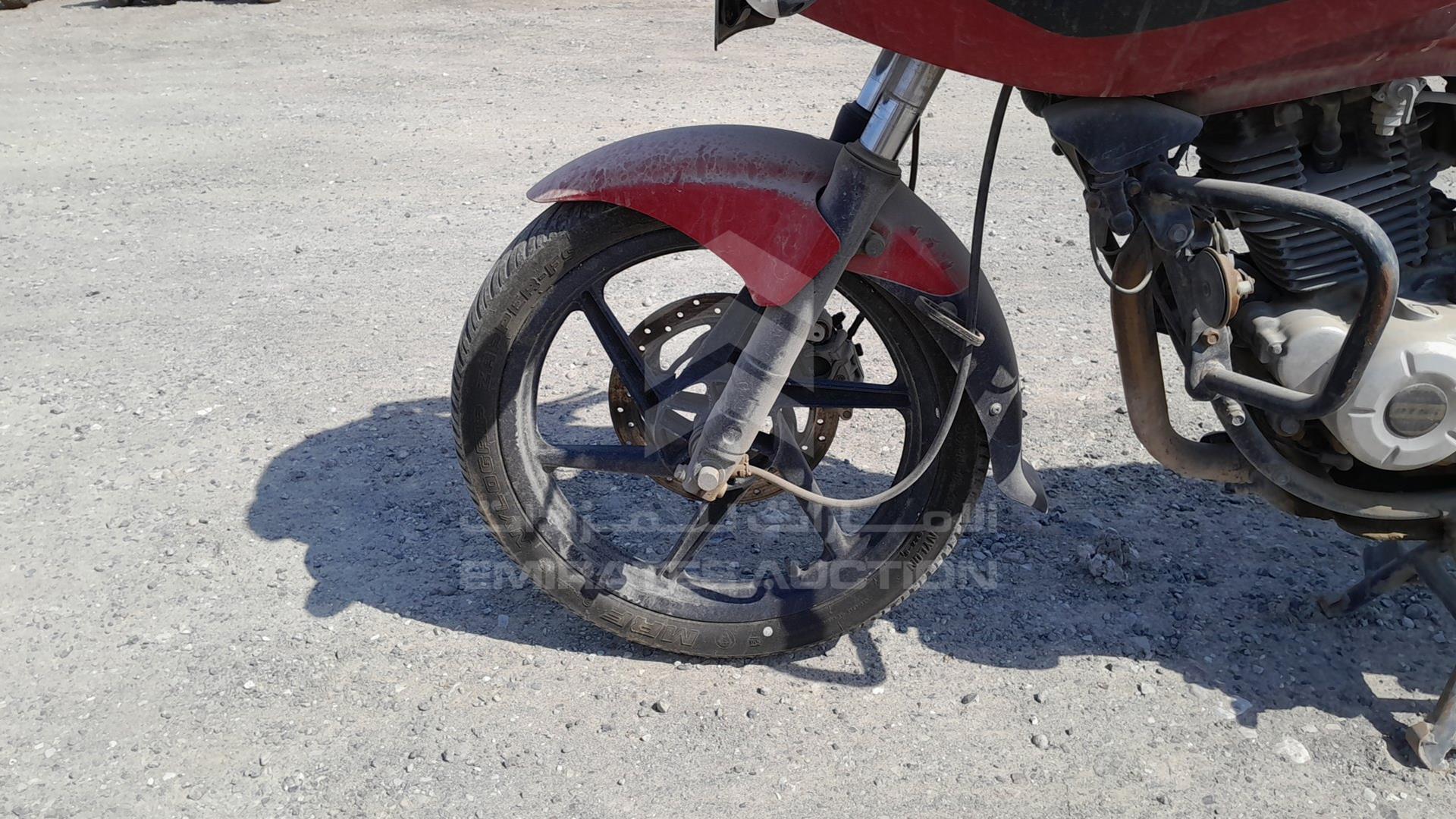 2014 BAJAJ PULSAR VIN: MD2A13EZ5ECK07011