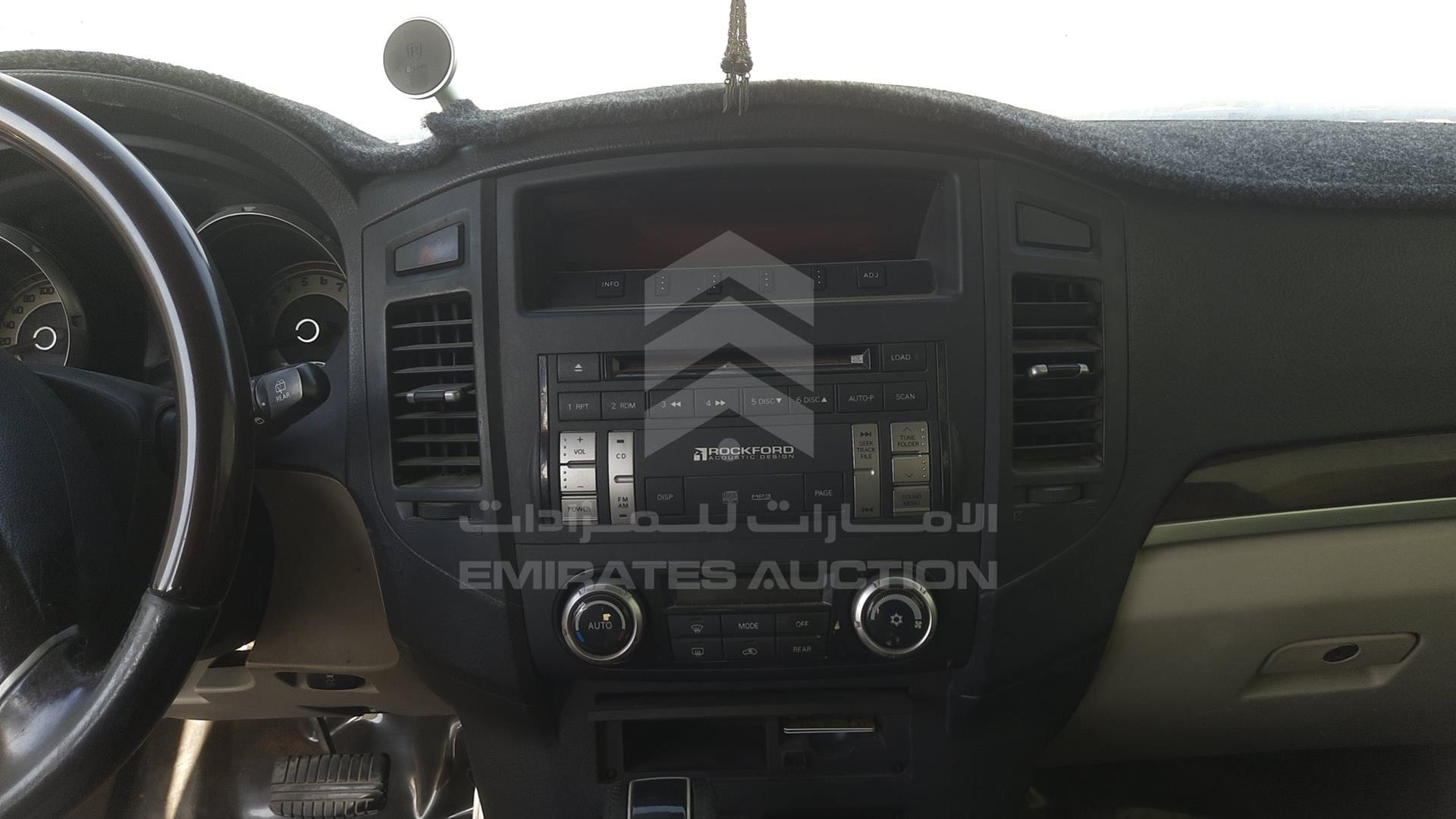 2013 MITSUBISHI PAJERO VIN: JMYLRV95WDJ704832
