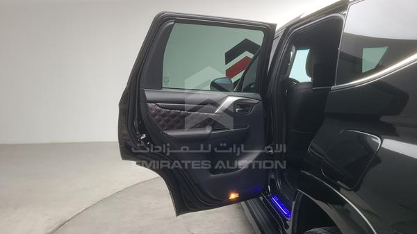 Mitsubishi Montero 2019 MMEMC71X8KH014730 Image 20