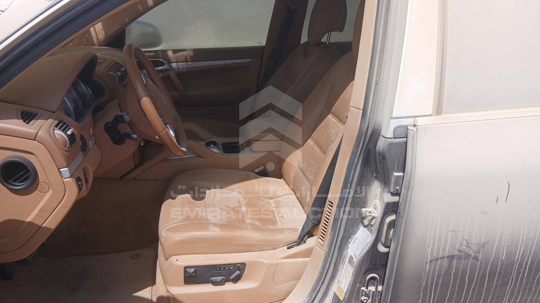 2006 Porsche Cayenne S — Front Left Driver Seat View — Photo 12