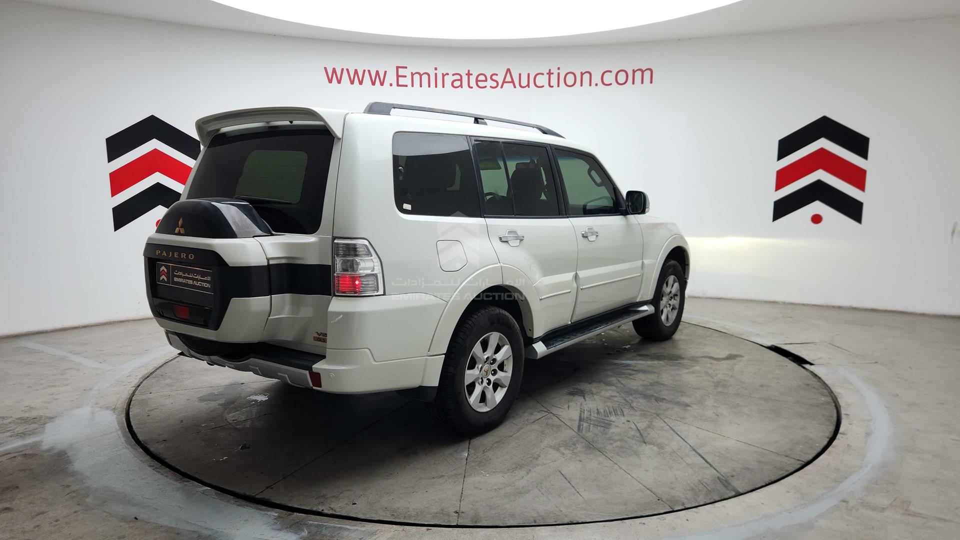 2020 MITSUBISHI PAJERO VIN: JE4MR62M0LJ703693