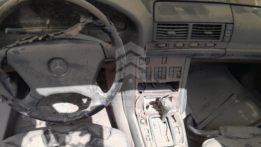 1992 Mercedes 300 SEL — Full Dashboard View — Photo 14