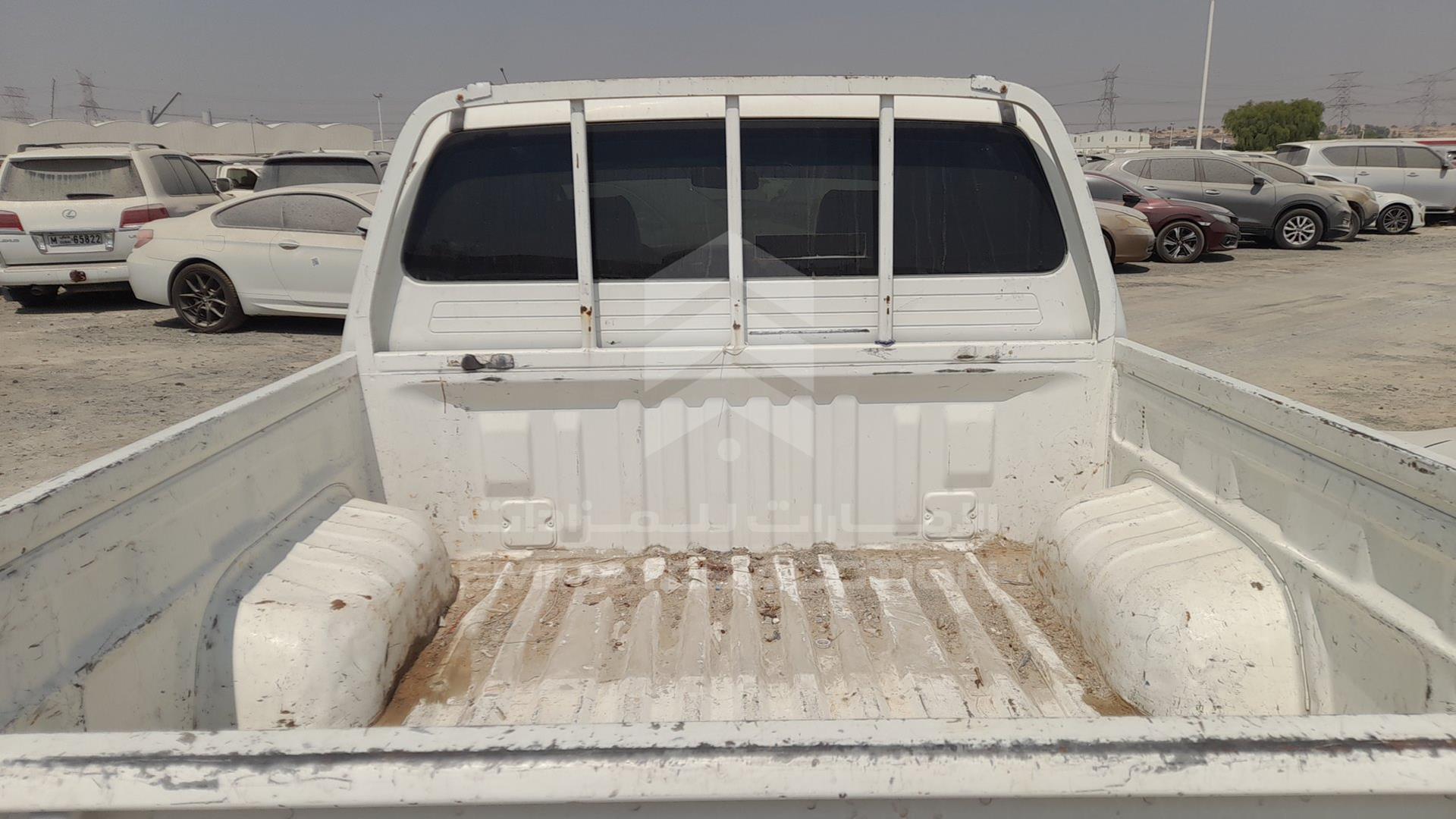 2010 TOYOTA HILUX VIN: MR0FX22G0A1035615
