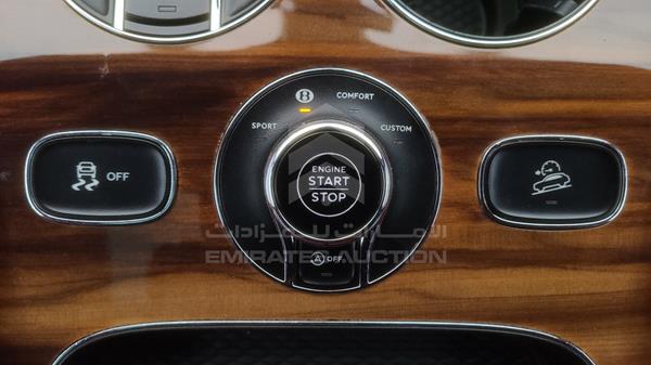 SJAAF1ZV2JC018525 Bentley Bentayga