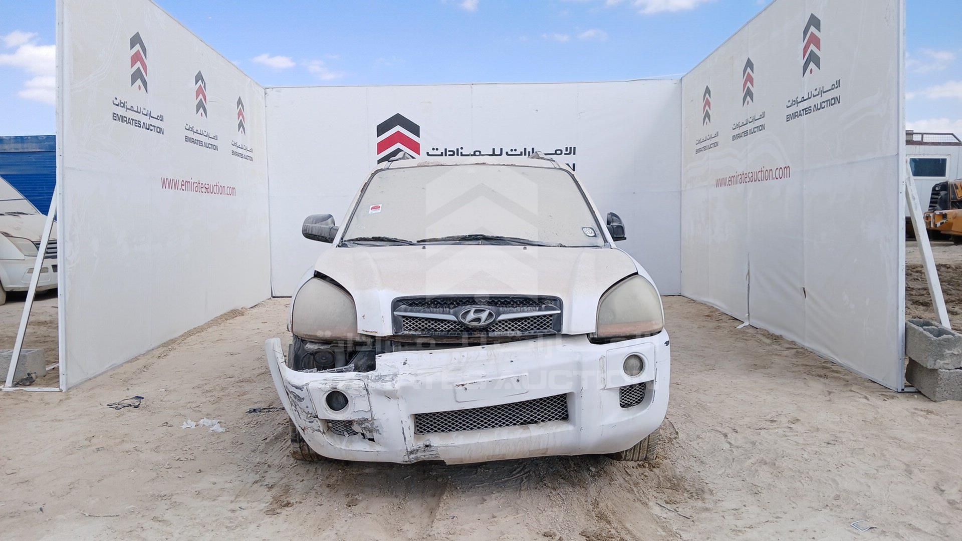 2009 HYUNDAI TUCSON VIN: KMHJM81B49U047461