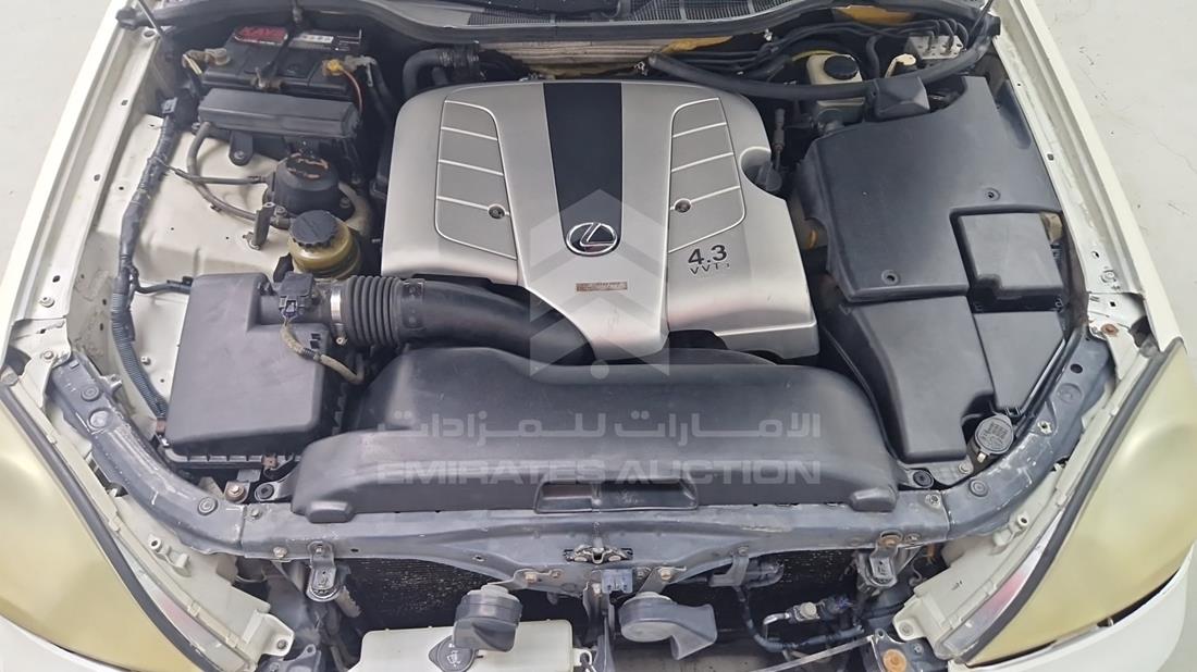 لكزس ال اس 430 2001 — خليج المحرك — صورة 39