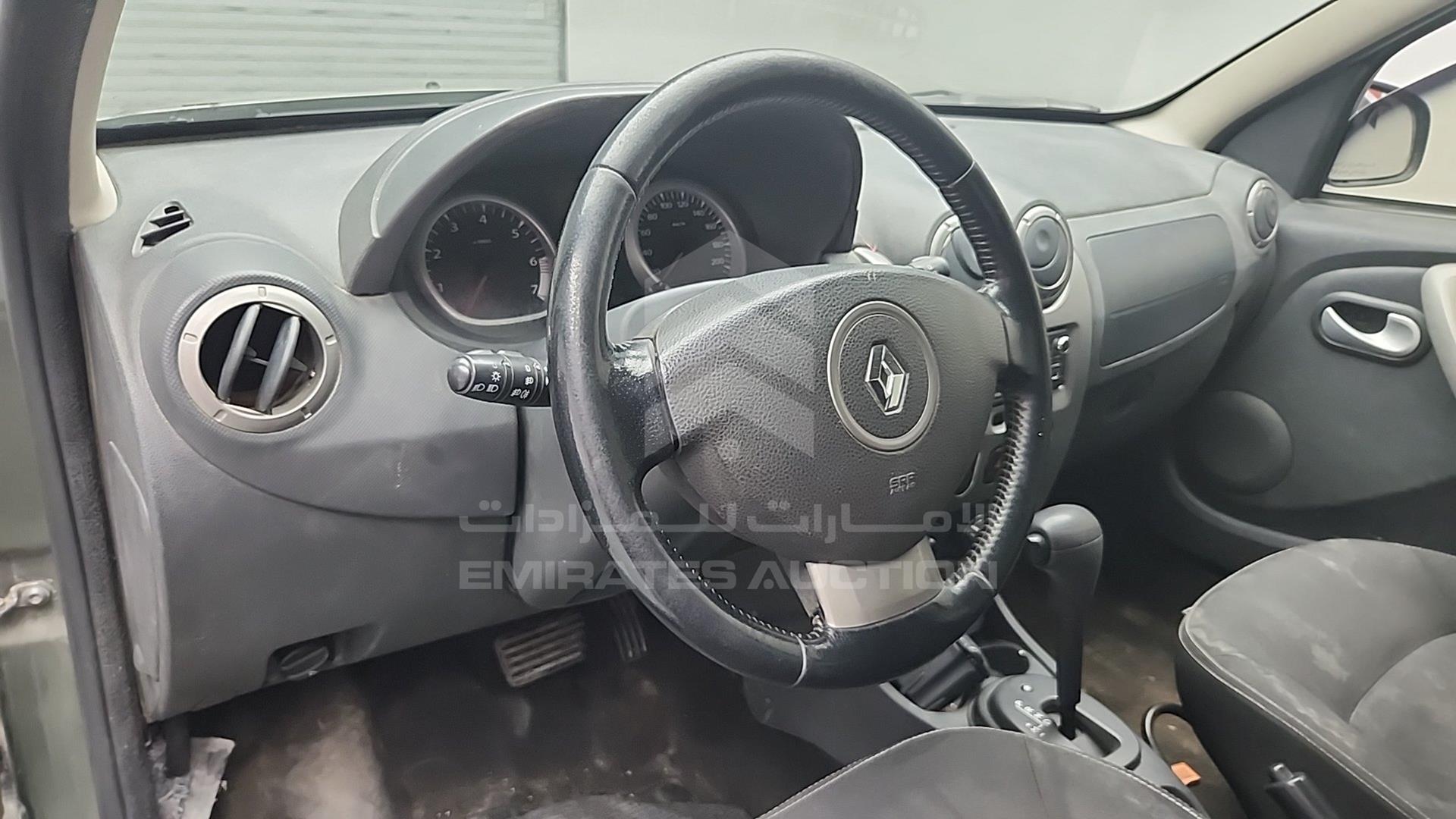 2015 RENAULT DUSTER VIN: VF1HSRCA7FA523927
