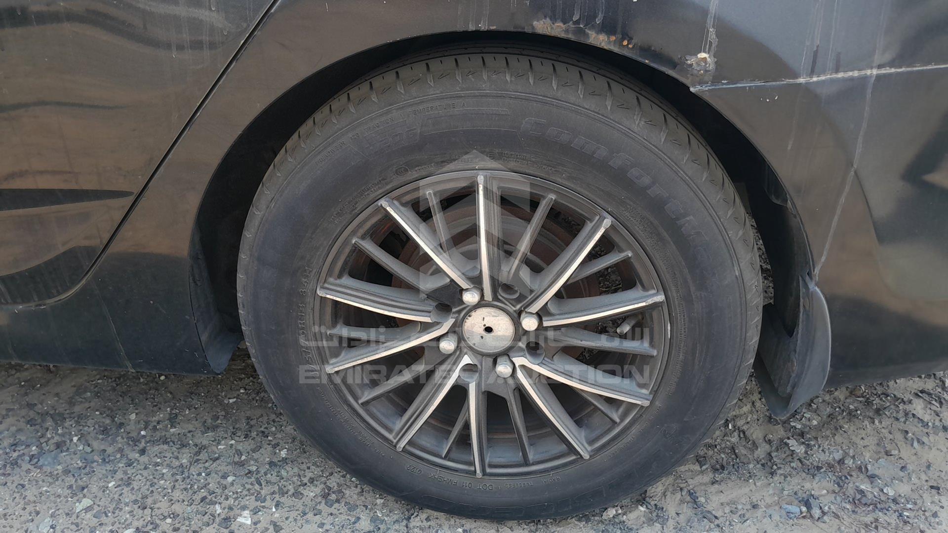 2012 HYUNDAI ACCENT VIN: KMHCT41C8CU230012