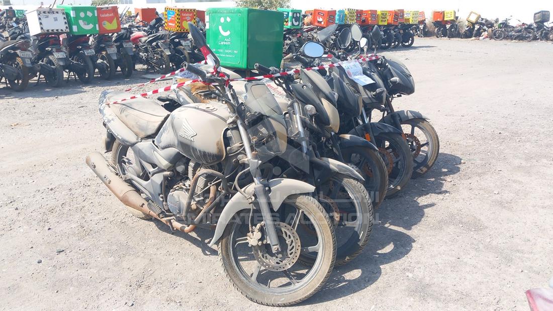 5 Motorbikes — Front Right Angle — Photo 11