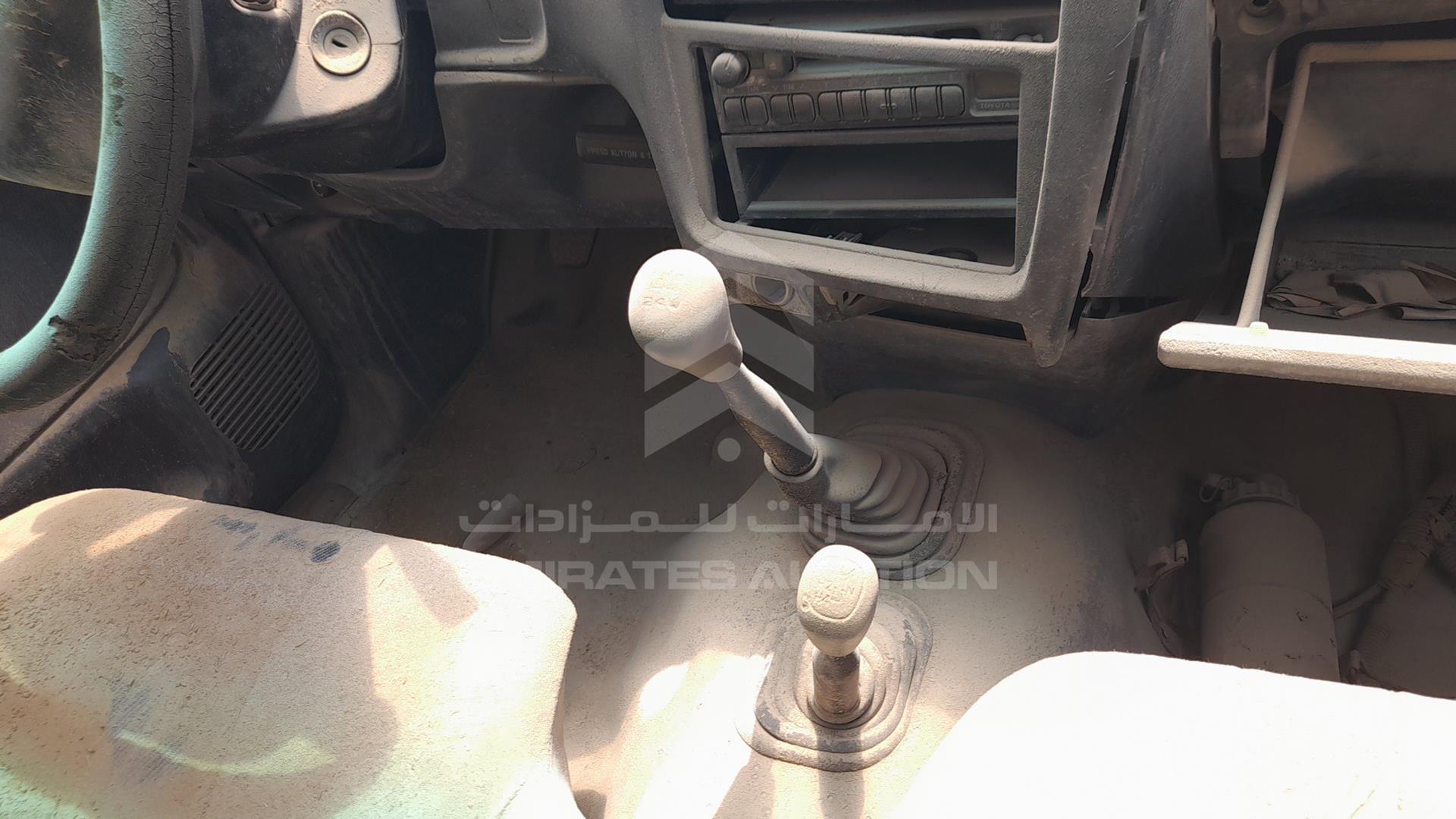 2001 TOYOTA HILUX VIN: JTFDE626810064352