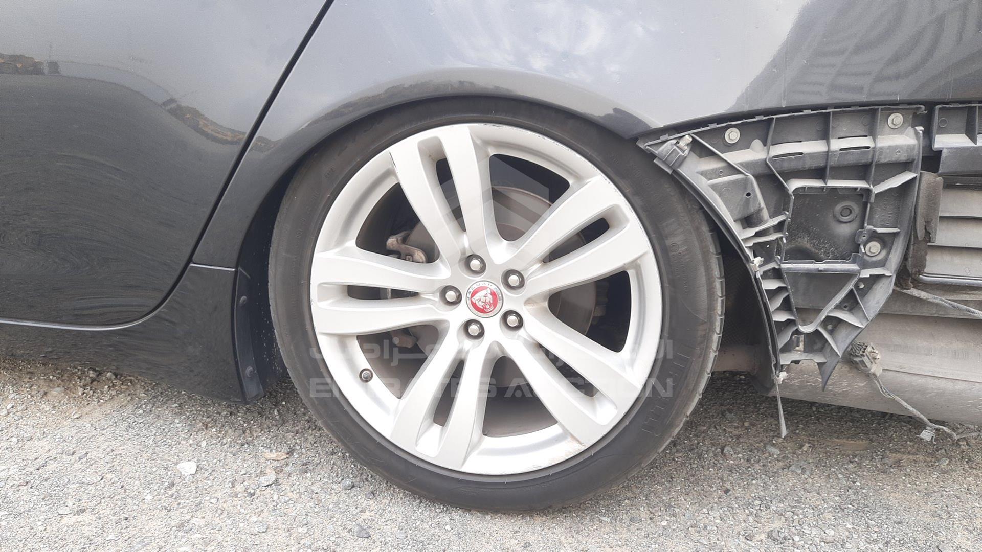 2016 JAGUAR XJL VIN: SAJAA20N8GPV97409