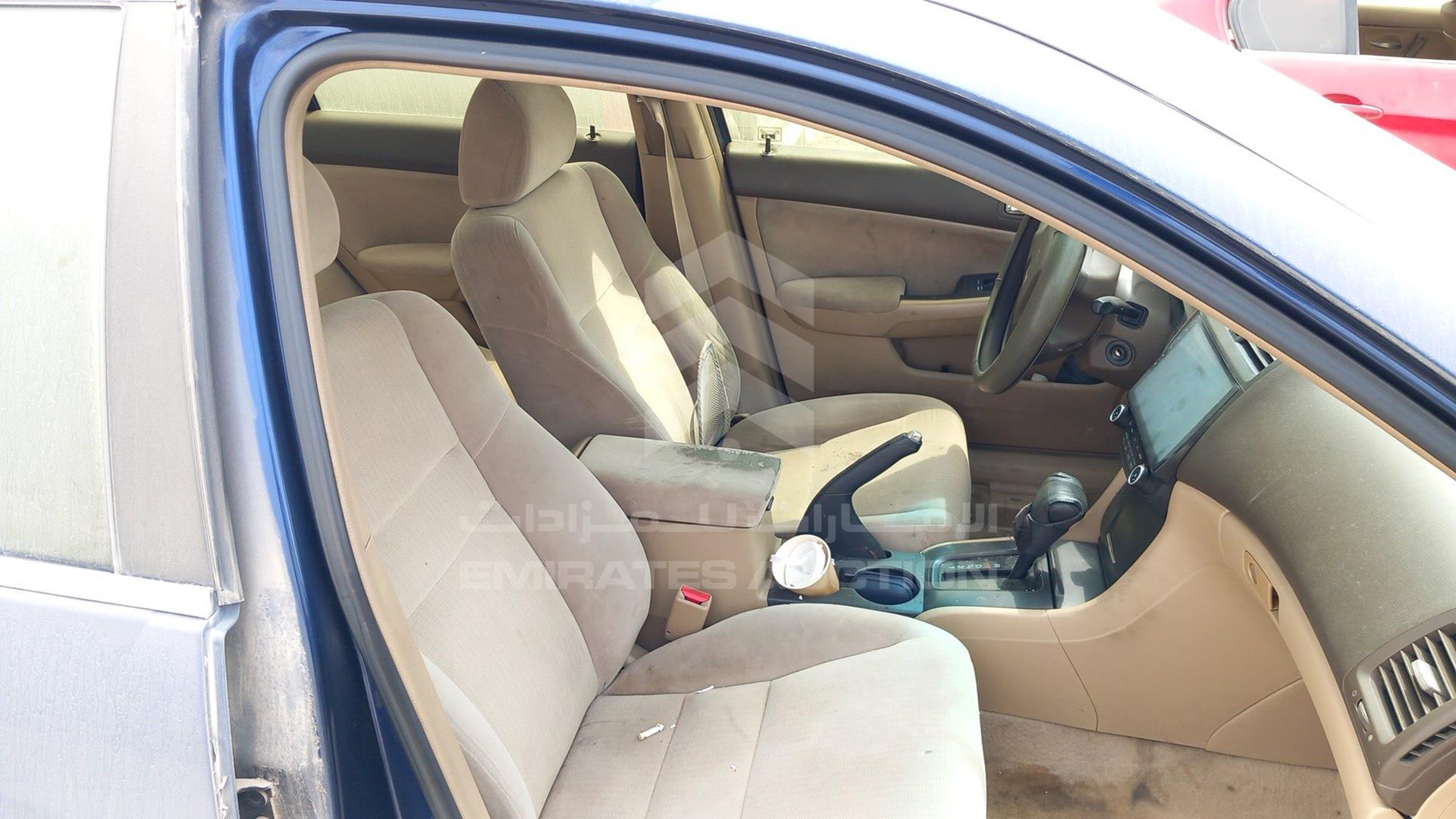 2005 HONDA ACCORD VIN: JHMCM56515C403491