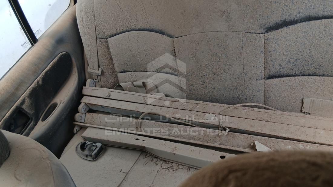 2005 Renault Clio — Rear Right Passenger View — Photo 19