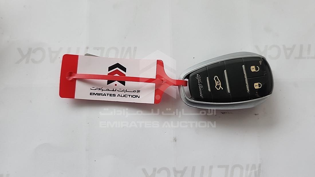 2019 Alfa Romeo Stelvio — Keys — Photo 7