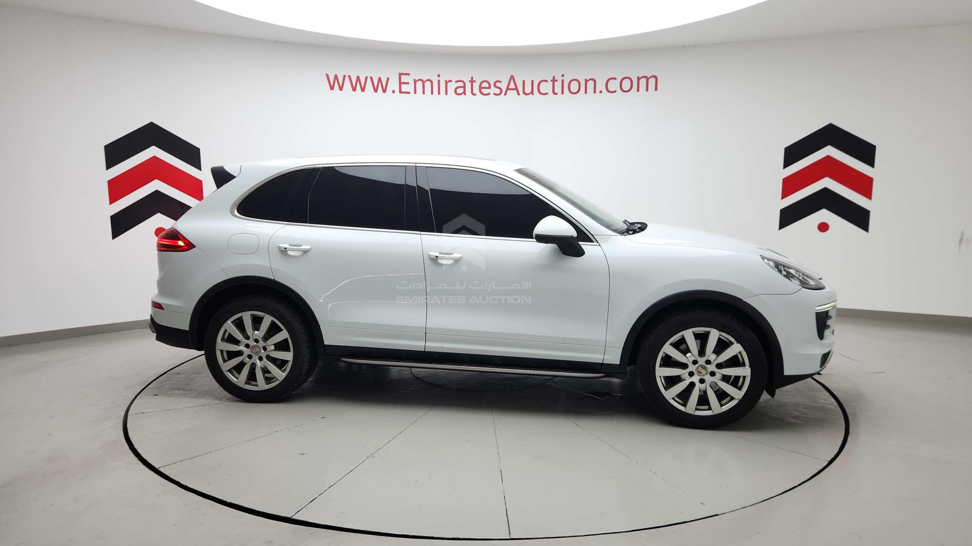 2016 PORSCHE CAYENNE VIN: WP1ZZZ92ZGLA03325