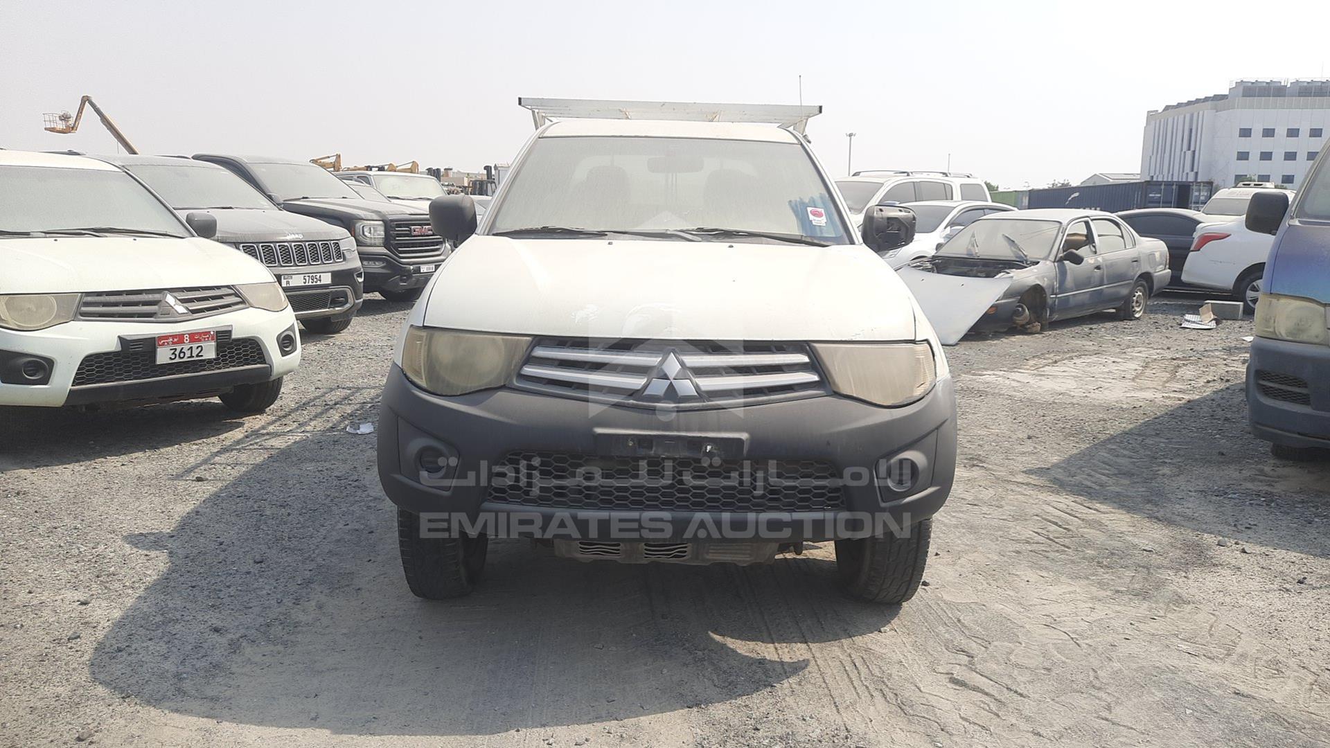 2011 MITSUBISHI PICK UP VIN: MMBJNKB50BD034323