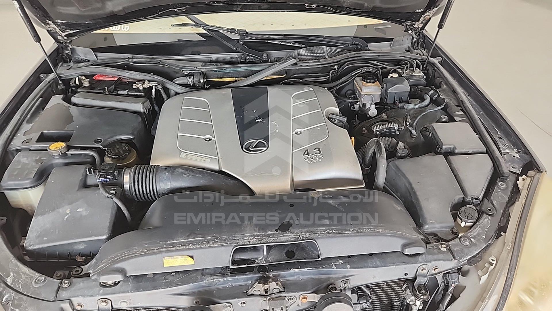 2002 LEXUS LS 430 VIN: JTHBN30F900025932