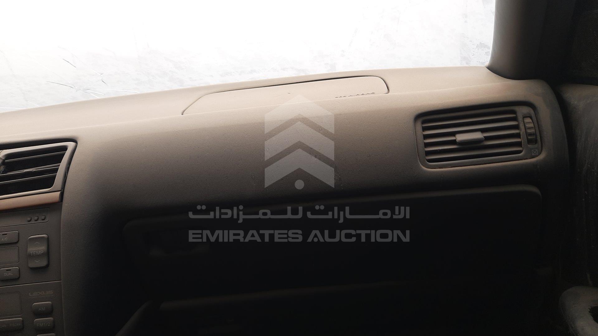1999 LEXUS LS400 VIN: JT8BH28F2X0142302