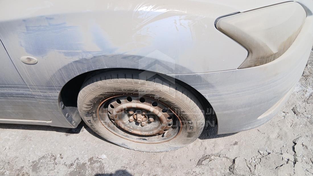 2014 Nissan Sentra — Front Right Tyre — Photo 11