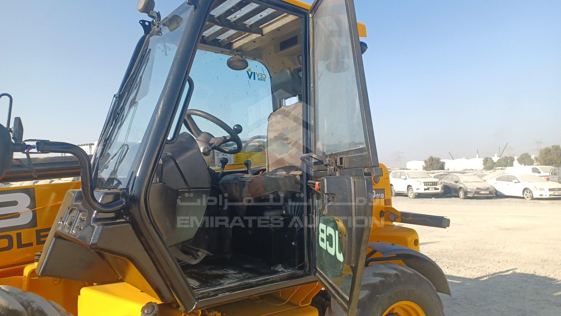2022 JCB 530-110 VIN: RAJ5DD8MP03080640