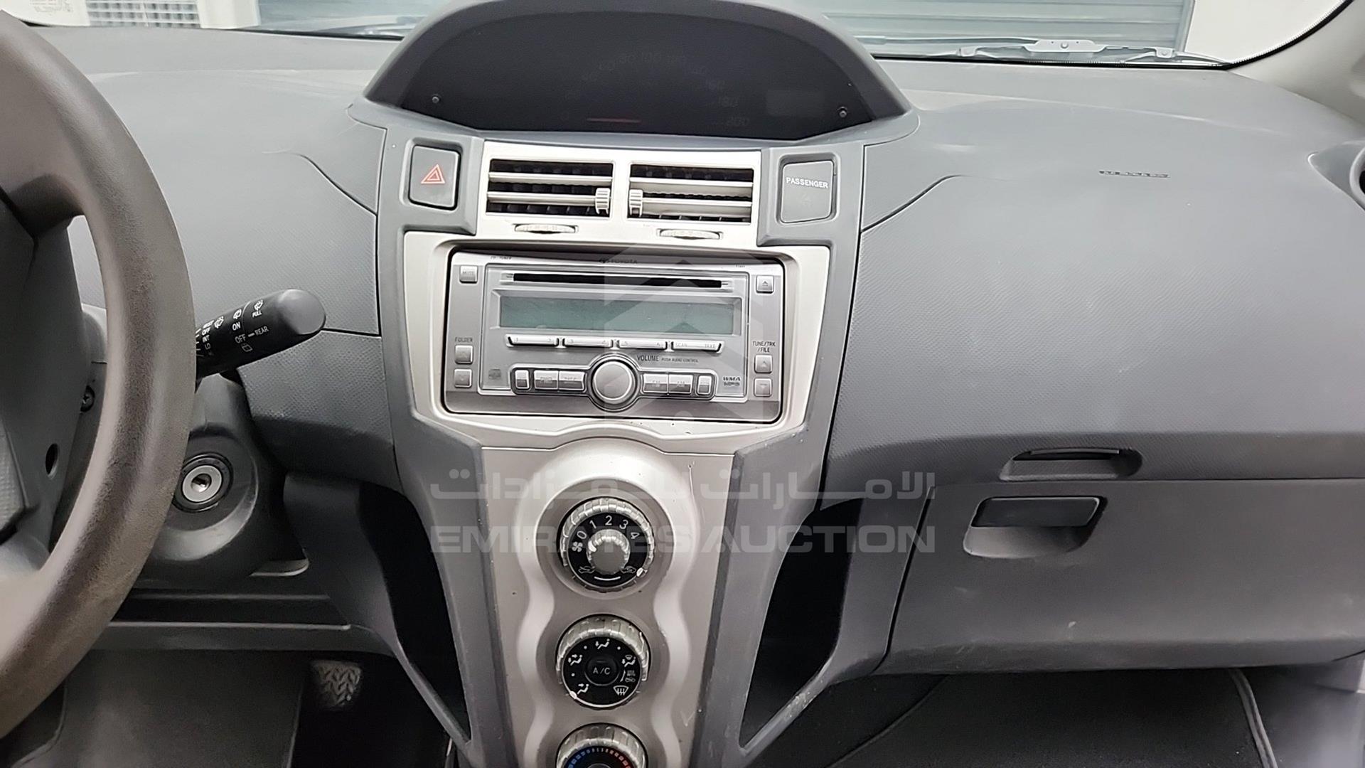 2007 TOYOTA YARIS VIN: JTDKW923175049028