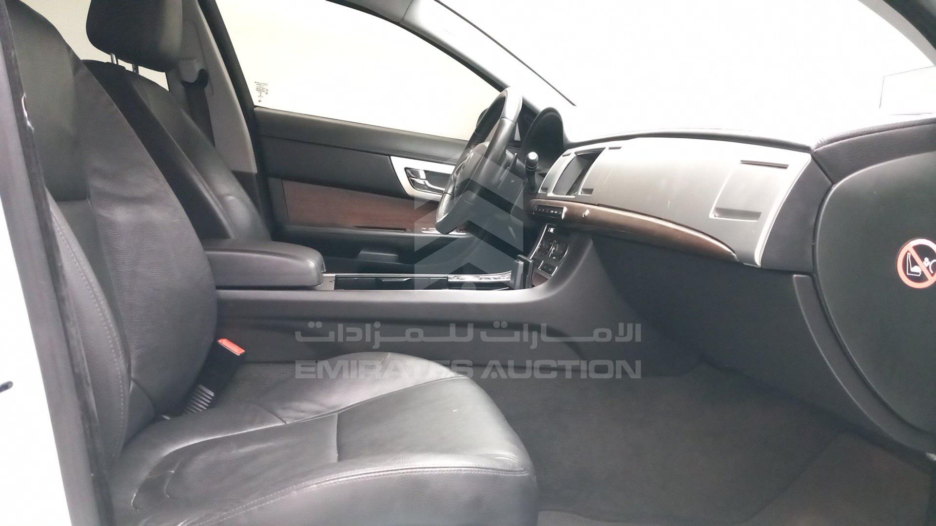 2015 JAGUAR XF VIN: SAJAA05NXFPU68552