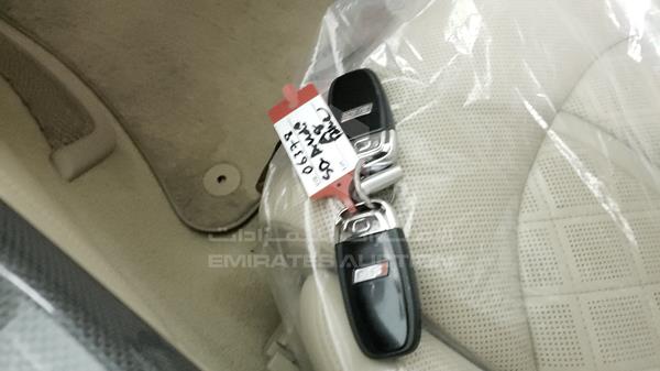 Audi S8 2014 WAUA2BFD6EN006378 Image 32