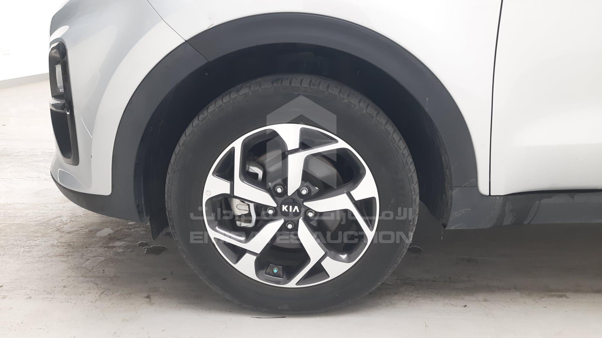 2020 KIA SPORTAGE VIN: U5YPG8141LL742794