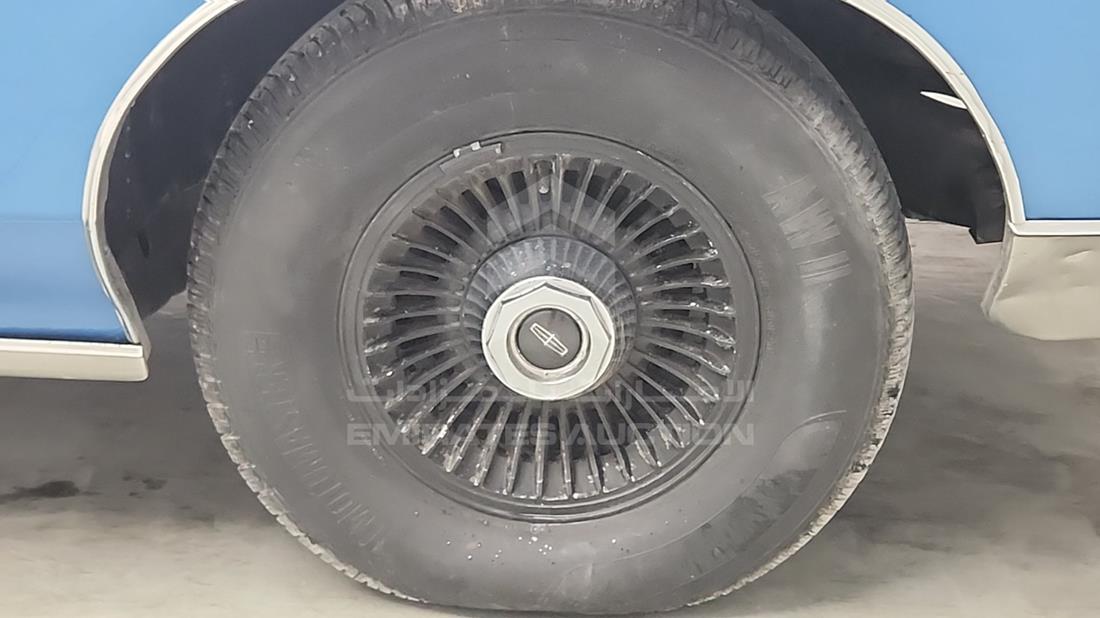ميركوري  1977 — الإطار الأمامي الأيمن — صورة 26