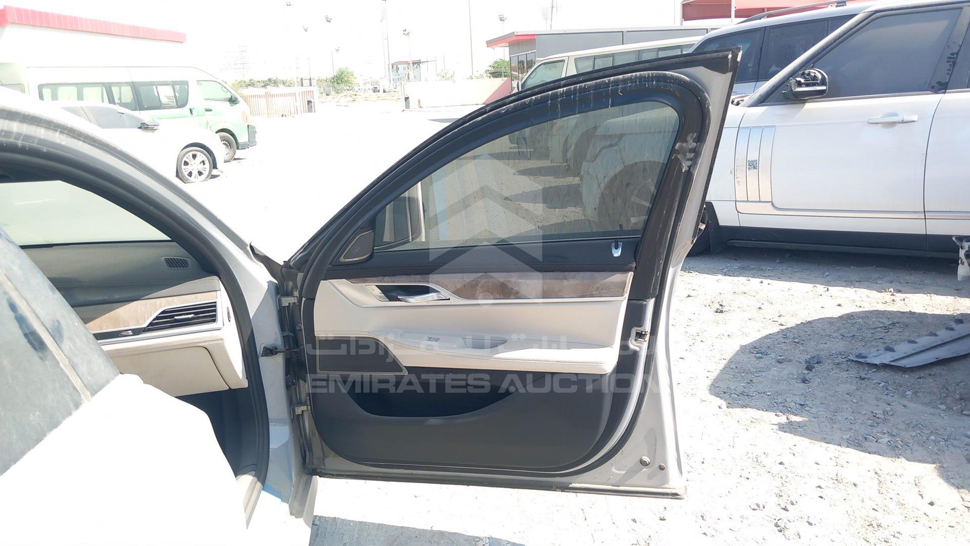2020 BMW 730 VIN: WBA7T0108LCD21517
