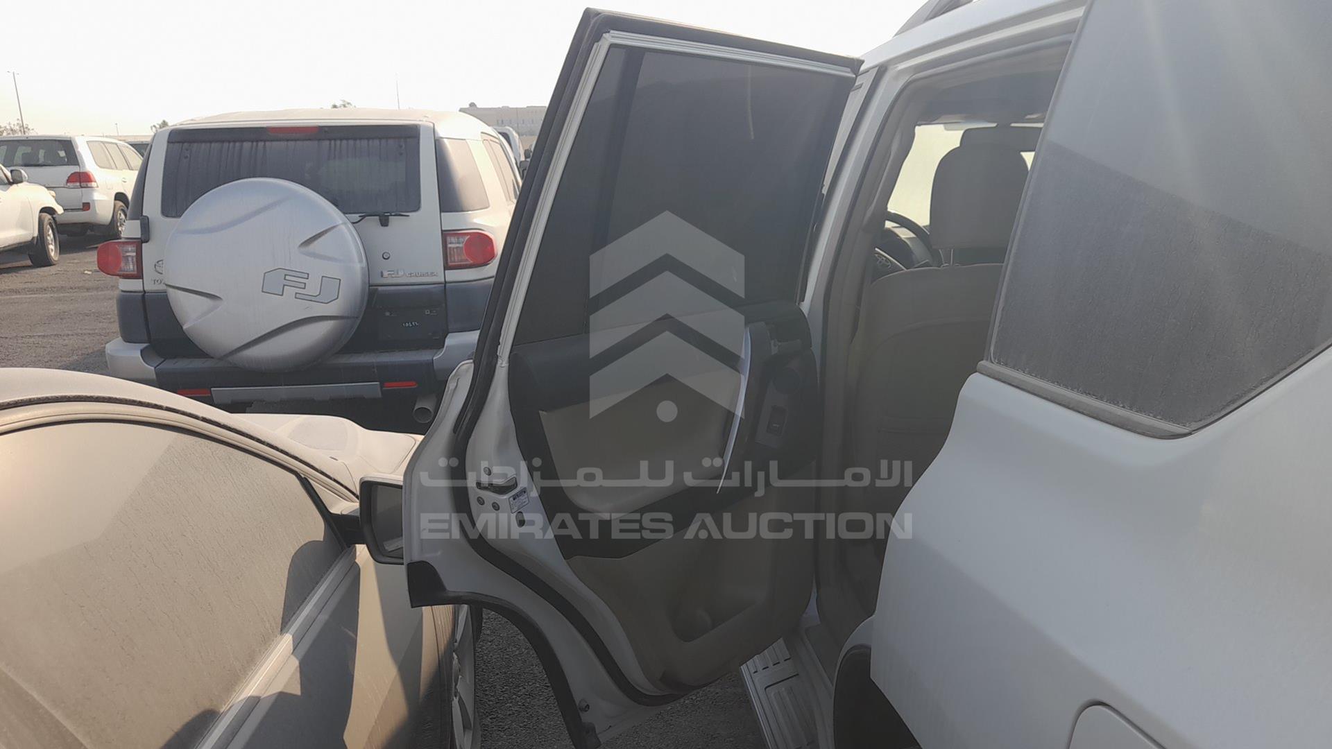 2010 TOYOTA LAND CRUISER PRADO VIN: JTEBU3FJ3AK007461