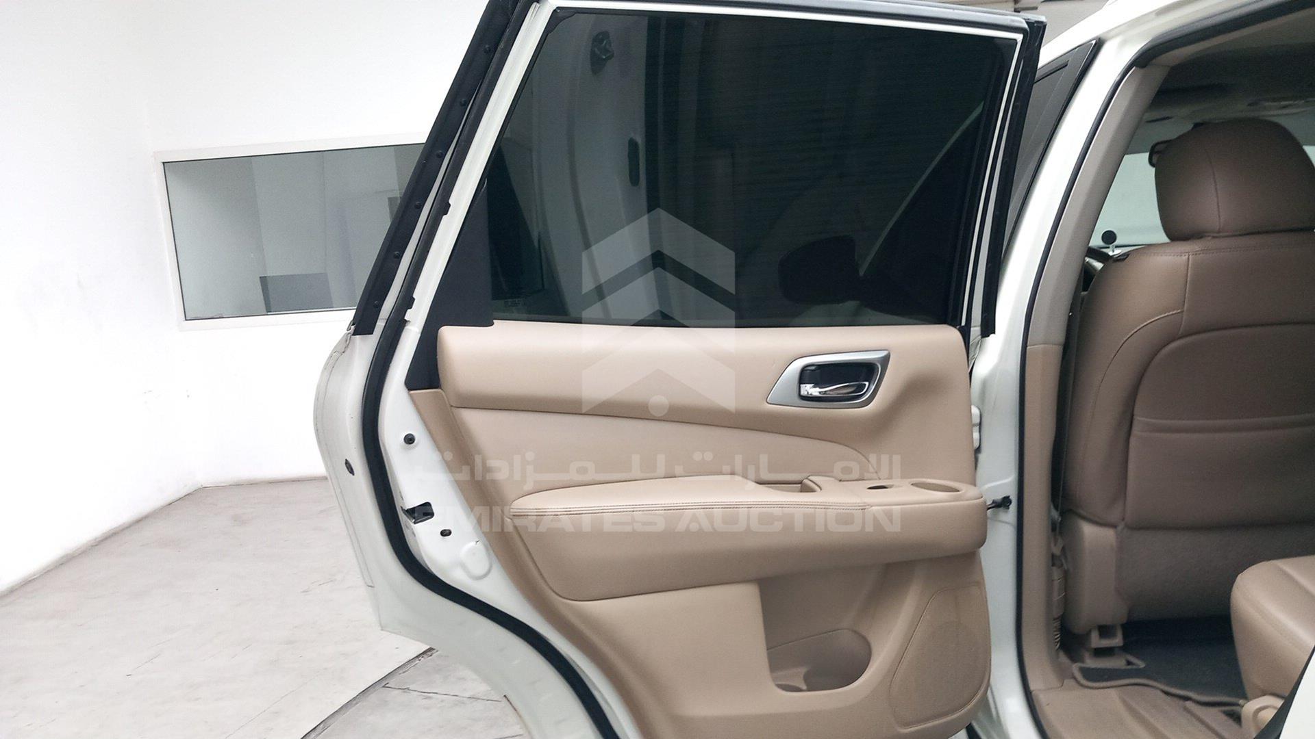 2015 NISSAN PATHFINDER VIN: 5N1AR2MM2FC701287