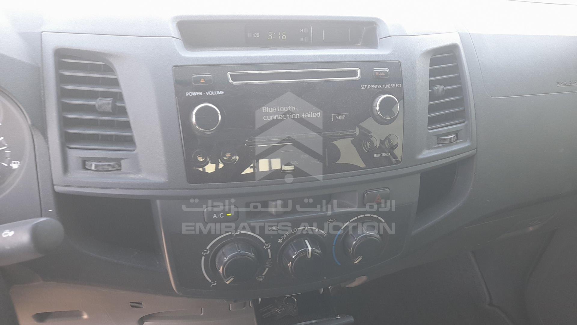 2014 TOYOTA HILUX VIN: MR0EX12GXE2346815