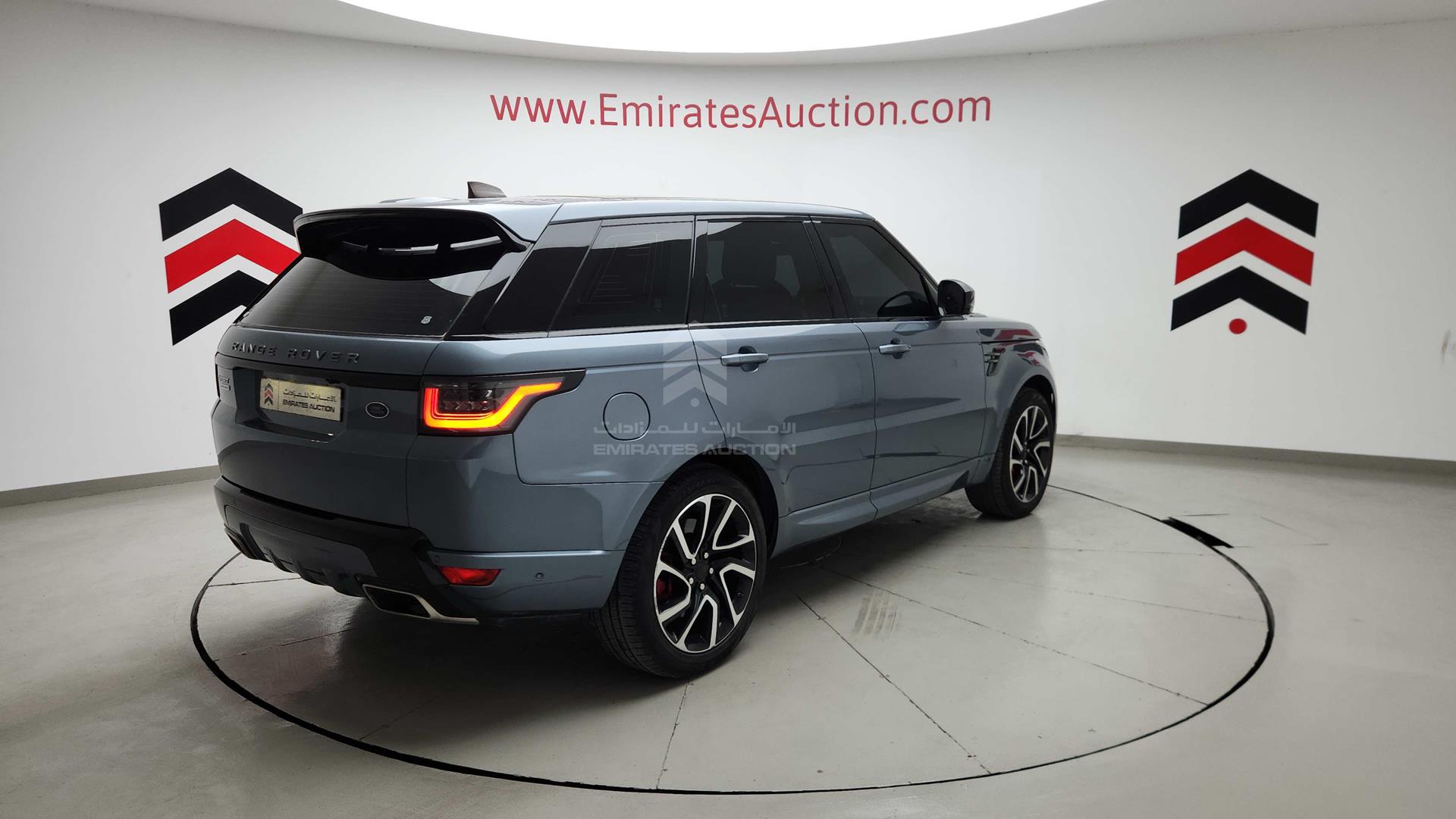 2018 RANGE ROVER SPORT VIN: SALWA2BE1JA185420