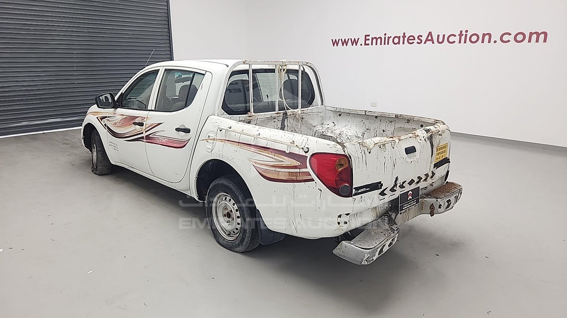 2013 MITSUBISHI PICK UP VIN: MMBJNKA50DD018547