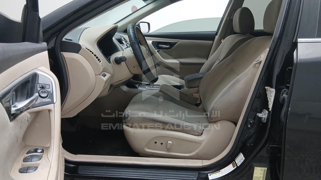 نيسان التيما 2014 — زاوية السائق الأمامية اليسرى — صورة 12