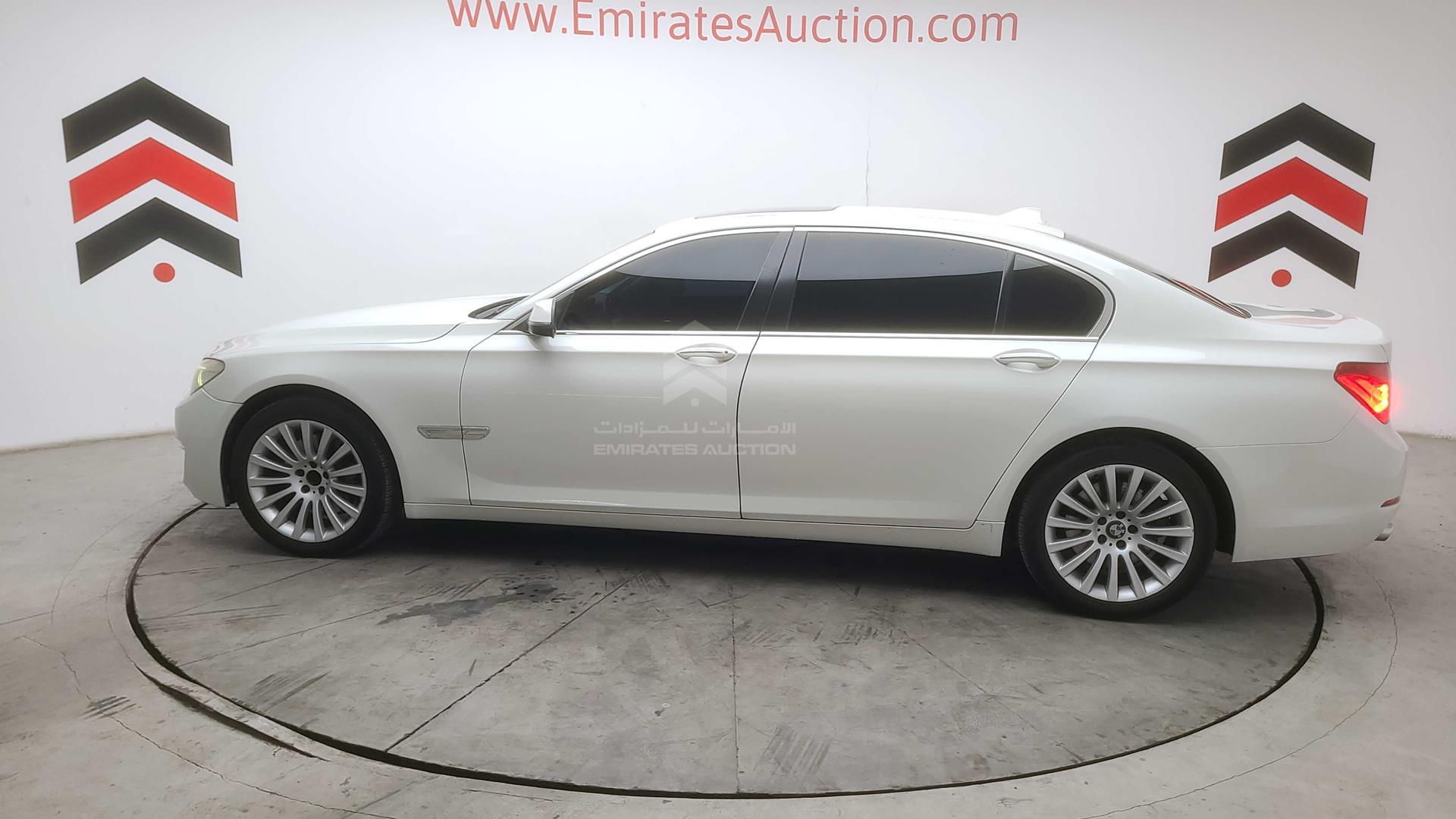 2014 BMW 730 VIN: WBAYE2102ED309335